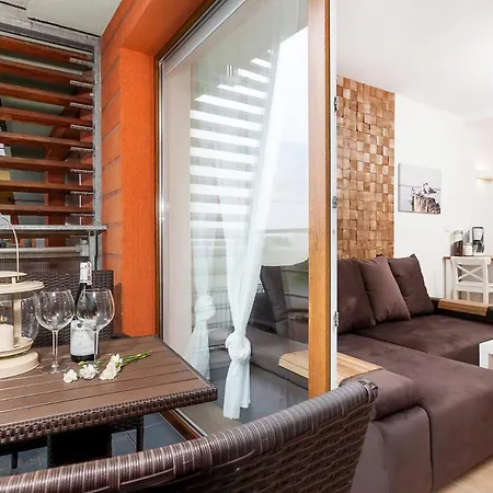 Apartment Penthouse Portowa 14 By Antar *